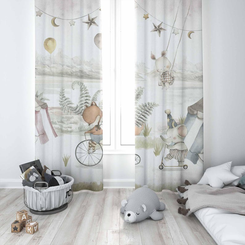 Circus Animals Curtains Kids B - Blackout Curtain Nursery recension och pris